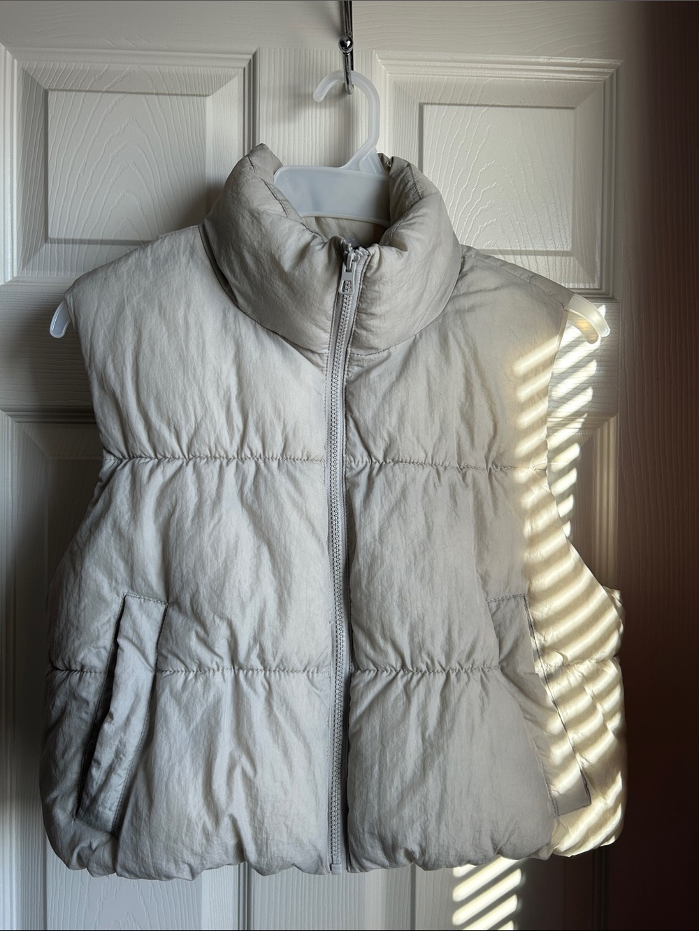 H&M Light Gray Puffer Vest - Sleeveless Zip Jacket